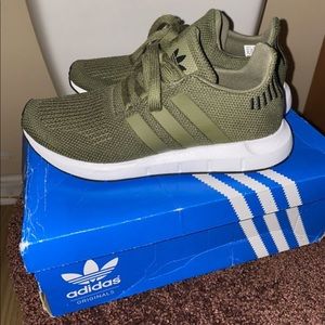 Adidas Swift Runs